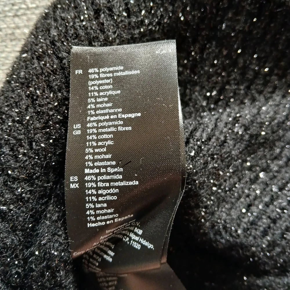 Sandro Paris Black Textured Mettalic Top. Size 1 - Picture 6 of 7